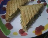 ચીઝ ઓનિયન ચીલી સેન્ડવિચ (Cheese Onion Chilly Sandwich Recipe in Gujarati) રેસીપી સ્ટેપ3ફોટો