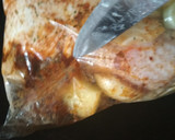 Foto del paso 3 de la receta: Pollo al horno con bolsa de asar