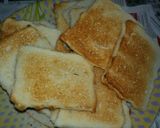 A picture of step 3 of Bread ki mithai.