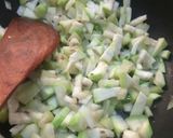 A picture of step 4 of Lauki ki sabzi.