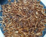 A picture of step 5 of Bhagari Piyaz(fried onion).