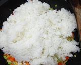 Foto langkah ke 9 dari resep Nasi Goreng Campur.