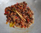 Foto langkah ke 3 dari resep Tumis kerang dara.