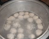 Foto langkah ke 5 dari resep Bakso ayam rumahan.