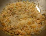 Foto langkah ke 6 dari resep Bihun Tumis Labu Kuning (Pumpkin Rice Noodles).