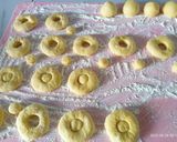 Foto langkah ke 4 dari resep Donat kentang.