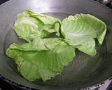 A picture of step 2 of Spicy Cabbage Rolls.