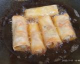 Foto langkah ke 5 dari resep Lumpia isi Daging dan Sayuran.