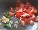 A picture of step 1 of Spicy Makhani Dip with Naan Chips.