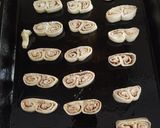 Foto del paso 5 de la receta: Palmeritas de coco y cacao con pascualina de hojaldre