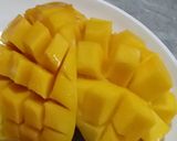 A picture of step 5 of Colorful Sticky Rice with Mango.