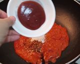 A picture of step 4 of Pizza Sauce.