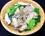 Hình bước làm 3 của món Canh Cải Bẹ Xanh Nấu Nấm Và Thịt