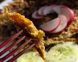 Foto del paso 5 de la receta: Tortilla de lechuga y hojas de rabanito 🥬 Receta de doble aprovechamiento ♻️