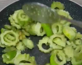 चटपटा अचारी करेला रेसिपी चरण 3 फोटो