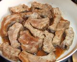 Foto del paso 1 de la receta Costillitas con salsa de tomate fácil y deliciosa