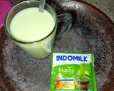 Foto langkah ke 1 dari resep Overnight Oat Matcha.