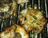 Foto del paso 6 de la receta: Pollo a la pizza con zapallo y papas rellenas y chinchulines