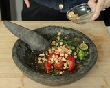Foto langkah ke 4 dari resep Som Tam Devina Hermawan.