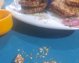 A picture of step 5 of Caramelized Roasted sesame seed chikki.