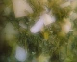 A picture of step 1 of Muli k patto ki sabji.