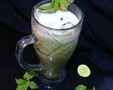 A picture of step 3 of Cucumber Mint Juice.