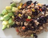 Foto del paso 2 de la receta: Ensalada de quinoa y porotos negros