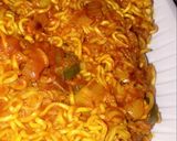 صورة لخطوة 6 من وصفة نودلز الحمره حاره