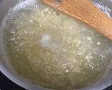 Foto del paso 2 de la receta: Arroz integral con espárragos verdes, huevo, sésamo y salsa de soja rápido y fácil