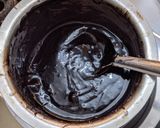 चॉकलेट केक (chocolate cake recipe in marathi) रेसिपी स्टेप 4 फोटो 