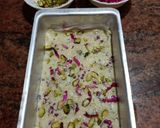 A picture of step 3 of Thandai Chocolate Pista fudge.