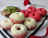 Foto langkah ke 11 dari resep Donat Maizena Merah Putih.