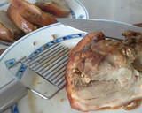 Foto del paso 11 de la receta: Paletilla de lechón al horno