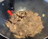 Foto del paso 4 de la receta: Wok de pasta, ternera, setas y gambas