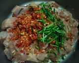 Foto langkah ke 3 dari resep Ayam Kukus Daun Jeruk.