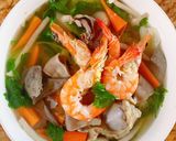 A picture of step 4 of Hu Tieu Thap Cam (Vietnamese Mixed Noodle Soup).