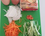 A picture of step 1 of Crustless Instant Noodle Cake.