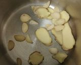 A picture of step 2 of Gaeng hunglay.