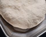 A picture of step 1 of Fry momos.