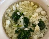 A picture of step 2 of Cauliflower & Spinach Soup 💚.