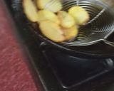 A picture of step 3 of Fried potatoes.