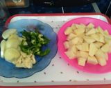 Foto langkah ke 1 dari resep Bola-bola Ayam Kentang Masak Kecap.