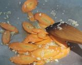 Foto langkah ke 2 dari resep Tumis Brokoli Udang.