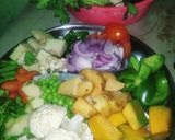 A picture of step 1 of Mixed vegetables torkari.