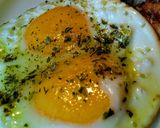 Foto del paso 2 de la receta: HUEVOS Fritos al Orégano con Aceite de Semillas de Sésamo...!