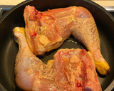 Foto del paso 3 de la receta: Pollo asado con uvas