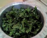 A picture of step 9 of Aloo Palak Ki Bhujya.