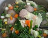 Foto langkah ke 4 dari resep Sop Bola Daging.