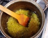 عکس مرحله 2 از دستور خورشت به آلو با مرغ