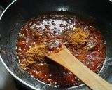 A picture of step 6 of Maggi noodles mix vegetables Chinese Hakka noodles style.